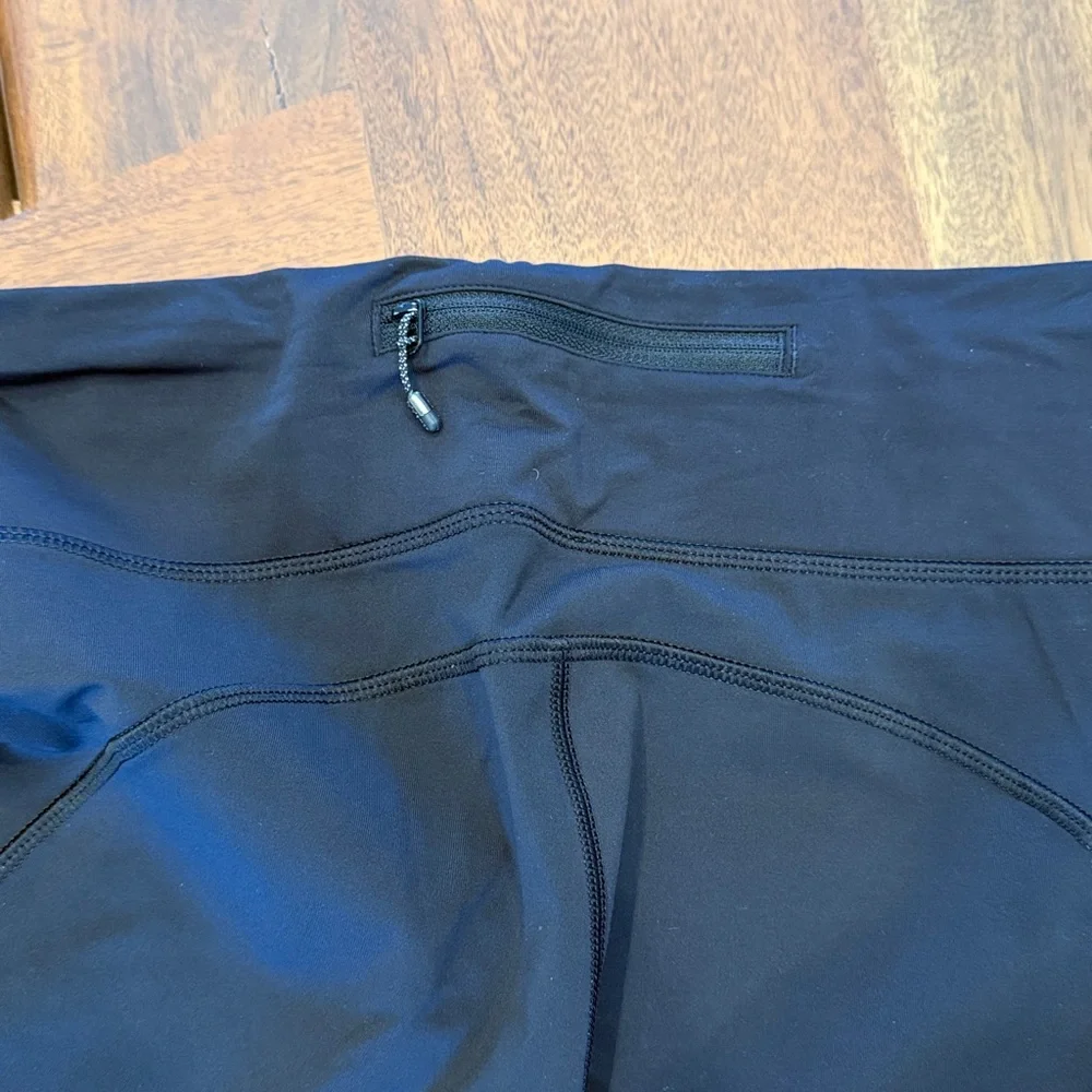 Lululemon leggings with ruching detail - black - Picture 3 of 7